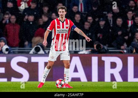Eindhoven, Paesi Bassi. 29 gennaio 2025. EINDHOVEN, PAESI BASSI - GENNAIO 29: Olivier Boscagli di gesti del PSV durante la fase MD8 della UEFA Champions League 2024/25 tra il PSV Eindhoven e il Liverpool FC al PSV Stadion il 29 gennaio 2025 a Eindhoven, Paesi Bassi. (Foto di René Nijhuis/MB Media) credito: MB Media Solutions/Alamy Live News Foto Stock