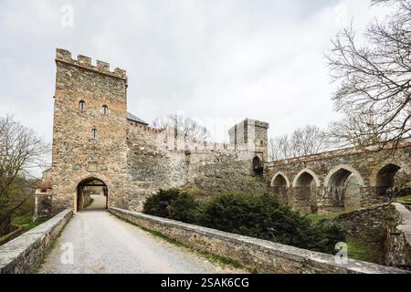 Castello di Bitov nella regione di Znojmo in Moravia meridionale, Repubblica Ceca, Europa. Foto Stock