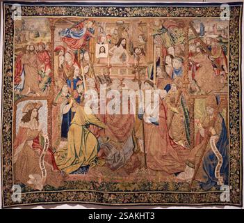 ATTRIBUITO A COLYN DE COTER (1455-1525), FUMETTISTA; PIETER VAN AELST (ATTIVO 1495-1531), TESSITORE, messa di San Gregorio, Bruxelles, circa 1502-1504, arazzo; oro, argento, seta e lana, Galleria delle collezioni reali, Galería de las Colecciones Reales, Patrimonio Nacional, Madrid, Spagna. Foto Stock