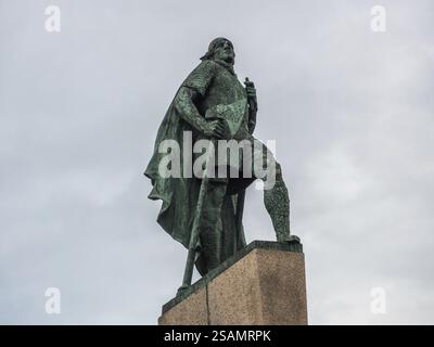 Statua del primo scopritore d'America, Leifur Eiriksson, Reykjavik, Islanda, Europa Foto Stock