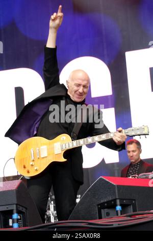 Rewind Festival South 2019 - Midge Ure performs live Foto Stock
