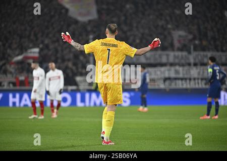 Portiere Gianuigi Donnarumma FC Paris Saint-Germain PSG (01) gesto da dietro Champions League, MHPArena, MHP Arena Stuttgart, Baden-Wuer Foto Stock