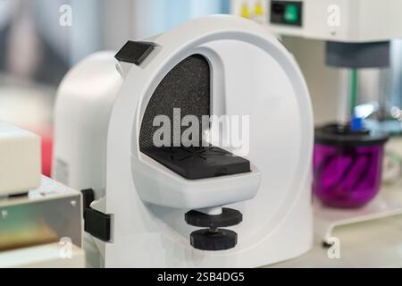 Apparecchiature per studi dentistici. Foto Stock