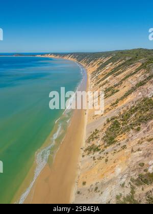 Vista verticale di Rainbow Beach nel Queensland, Australia Foto Stock