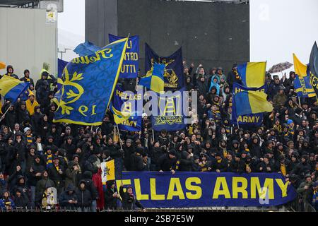 1 febbraio 2025; Stadio Brianteo, Monza, Italia, calcio di serie A, Monza contro Hellas Verona; tifosi Hellas Veronas Foto Stock