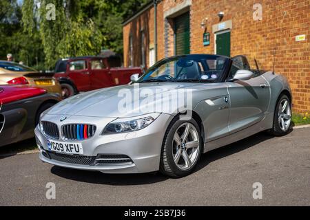 2009 BMW Z4, in mostra al Bicester Heritage Scramble tenutosi il 14 luglio 2024. Foto Stock