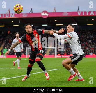 Bournemouth, Regno Unito. 1 febbraio 2025. Bournemouth Bournemouth, Inghilterra, 1 febbraio 2025: Justin Kluivert (a sinistra) del Bournemouth si batte con Trent Alexander-Arnold (a destra) del Liverpool durante la partita di Premier League tra Bournemouth e Liverpool al Vitality Stadium di Bournemouth, Inghilterra. (David Horton/SPP) (David Horton/SPP) credito: SPP Sport Press Photo. /Alamy Live News Foto Stock