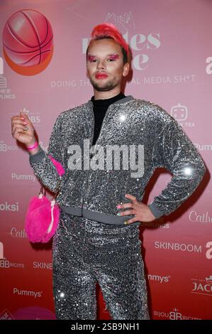 Luca Valentino beim Mates Date Influencer Event auf der Berlin Fashion Week A/W 2025 in der Berliner Freiheit. Berlino, 01.02.2025 *** Luca Valentino all'evento Mates Date Influencer alla Berlin Fashion Week A W 2025 al Berliner Freiheit Berlin, 01 02 2025 foto:Xn.xKubelkax/xFuturexImagex MATS 5237 Foto Stock