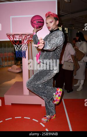 Luca Valentino beim Mates Date Influencer Event auf der Berlin Fashion Week A/W 2025 in der Berliner Freiheit. Berlino, 01.02.2025 foto:Xn.xKubelkax/xFuturexImagex MATS 5244 Foto Stock