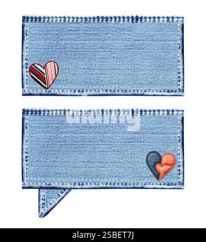 Fumetto vuoto in tessuto jeans denim di colore blu con cuore in feltro. Set di etichette orizzontali in denim con tessuto a forma di cuore Foto Stock