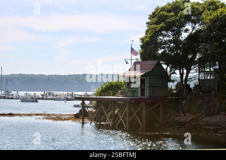 Capanna di pesca sull'acqua Foto Stock