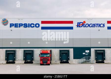 Polonia, Mszczonów, il parco logistico Elite: Magazzino centrale ID Logistics, affittato da PepsiCo, il più grande magazzino della rete di distribuzione PepsiCo Foto Stock