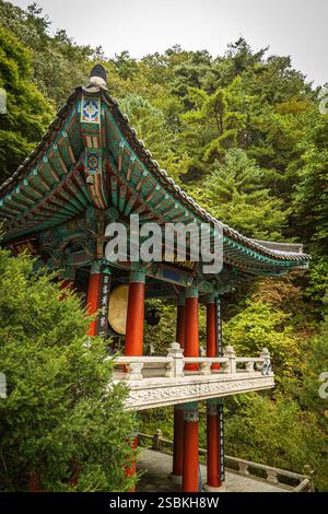Dettagli del Monastero di Guinsa e del Tempio nella Contea di Danyang, Corea del Sud Foto Stock