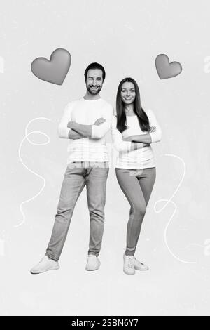 Immagine collage verticale di due partner allegri positivi incrociati braccia dipinti cuori isolati su sfondo diviso Foto Stock