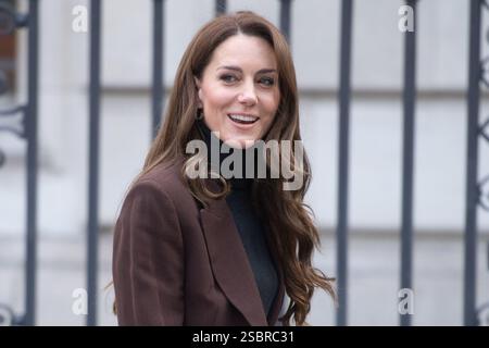 Londra, Regno Unito. 4 febbraio 2025. Nella foto: RH Catherine - la principessa del Galles lascia la National Portrait Gallery dopo aver lanciato un nuovo progetto dal Royal Foundation Centre per la prima infanzia. Credito: Justin ng/Alamy Live News Foto Stock