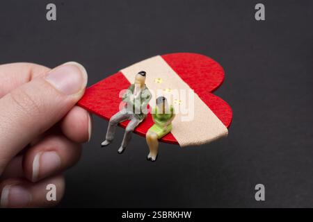 Cuore rotto, amore e San Valentino problemi di relazione concetto Foto Stock