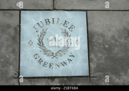 Londra, Regno Unito, 17 gennaio 2025. Targa macinata per la Jubilee Greenway di Greenwich. Foto Stock