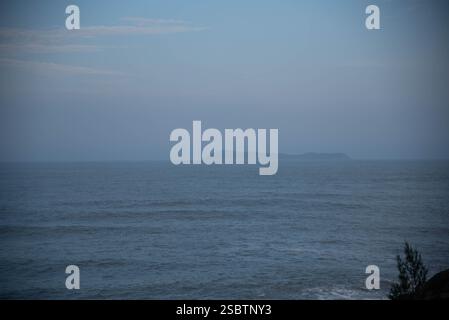 Gamboa Beach sulla costa di Santa Catarina nel sud del Brasile. Foto Stock