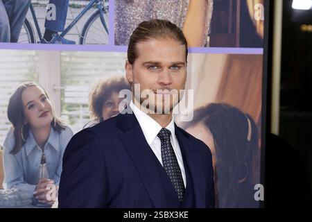 Rurik Gislason bei der Film Premiere von ‚„Wunderschoener“ AM 4.02.2025 a Berlino Foto Stock