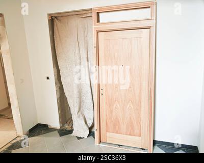 rivitalizzazione degli interni di un edificio e di una struttura, lavori di costruzione e conservazione rivitalizzazione degli interni di un edificio Foto Stock