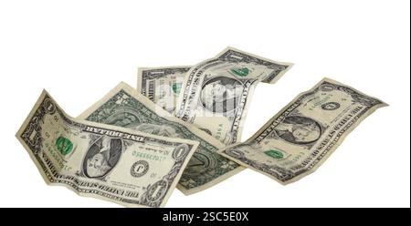 Vista ad angolo alto di carta sparsi da un dollaro USA, banconote in contanti isolate sul bianco Foto Stock