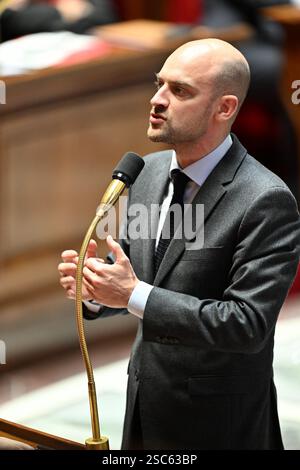 Parigi, Frankreich. 4 febbraio 2025. Parigi il 5 febbraio 2025, interrogazioni al governo - Jean Noël Barrot ministro degli affari esteri durante una sessione di interrogazioni al governo all'Assemblea nazionale francese credito: HMB Media/Alamy Live News Foto Stock