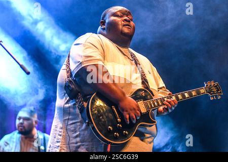 Christone 'Kingfish' Ingram (chitarrista blues e cantante), che si esibisce dal vivo Foto Stock