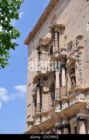 Dettaglio facciata barocca di Iglesia del Carmen o de la Santa Cruz, Valencia, barri del Carme, Comunità Valenciana, Spagna Foto Stock