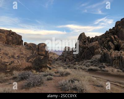 Vista panoramica dell'area panoramica nazionale delle Alabama Hills a Lone Pine, California Foto Stock