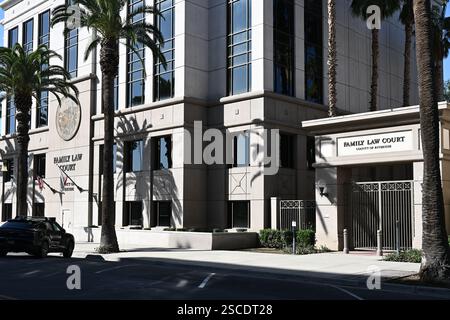 RIVERSIDE, CALIFORNIA - 2 febbraio 2025: Il Family Law Court Building nel centro di Riverside. Foto Stock