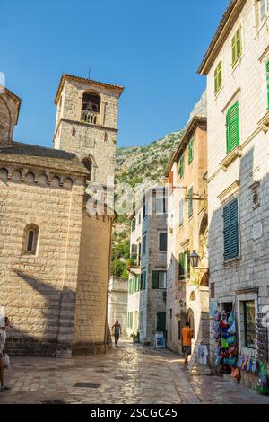 Montenegro, 1 agosto 2017. Strade della città vecchia di Cattaro Foto Stock