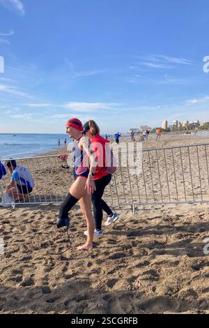 TORREMOLINOS, SPAGNA - 20 OTTOBRE 2024: Finale dei Campionati mondiali di triathlon, paralanici a Torremolinos, Spagna, il 20 ottobre 2024 Foto Stock
