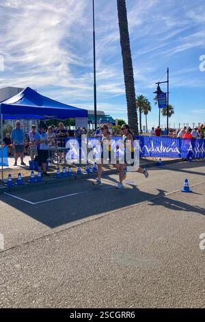 TORREMOLINOS, SPAGNA - 20 OTTOBRE 2024: Finale dei Campionati mondiali di triathlon, paralanici a Torremolinos, Spagna, il 20 ottobre 2024 Foto Stock