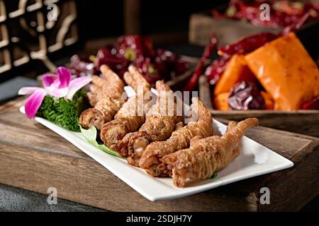Ingredienti caldi: Piedi di pollo con pelle di tigre Foto Stock