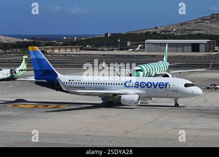 Discover Airline - Lufthansa Group presso l'aeroporto di Gran Canaria. Airbus A320 *** Scoprite il gruppo Airline Lufthansa all'Aeroporto Gran Canaria Airbus A320 Foto Stock
