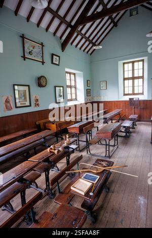Maistir School of 1880, Lampeter, St Fagan's folk Museum, Cardiff, Galles, Regno Unito Foto Stock