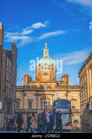 Il Museum on the Mound off the Royal Mile nella città vecchia di Edimburgo si concentra sulla finanza e l'economia, essendo ospitato nella sede principale della Bank of Scotland Foto Stock