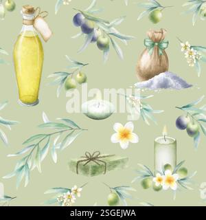 Olio d'oliva in bottiglia, sapone d'aleppo, sale marino sparso e in sacco, candele, frangipani, rami d'oliva. Acquerello disegnato a mano motivo senza cuciture su colore oliva chiaro per il design di un salone di bellezza. Foto Stock
