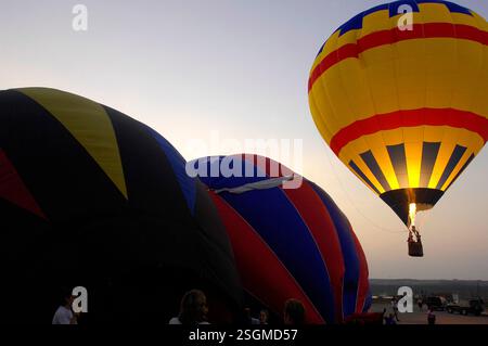 Le corse in mongolfiera iniziano in Texas. Foto Stock