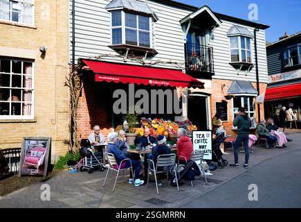 Saffron and Sage Artisan Street Cafe Restaurant George Street Saffron Walden Essex Inghilterra Foto Stock