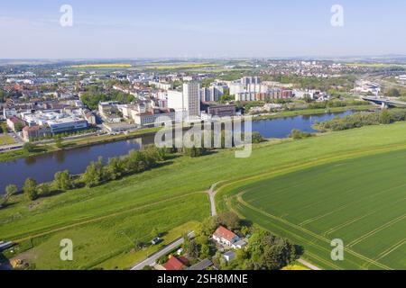 Vista aerea di Riesa con Elba, Sassonia, Germania, Europa Foto Stock