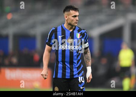 Milano, Italia. 10 febbraio 2025. lautaro Martinez dell'Inter FC in azione durante la partita di calcio di serie A tra Inter FC e ACF Fiorentina il 10 febbraio 2025 allo stadio Giuseppe Meazza San Siro Siro di Milano, Italia crediti: Tiziano Ballabio/Alamy Live News Foto Stock