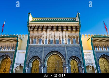 Cancelli principali e cancelli laterali del Palazzo reale di FES, FES, Marocco Foto Stock