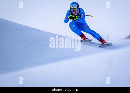 Saalbach Hinterglemm, Austria. 11 febbraio 2025. Sci alpino: Campionati del mondo, Team Combined, Ladies, Downhill. Nicol Delago dall'Italia sulla pista da discesa. Crediti: Jens Büttner/dpa/Alamy Live News Foto Stock