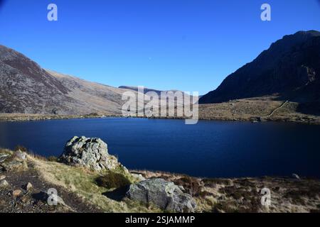 Llyn Idwal e dintorni montuosi Foto Stock