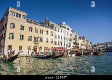 Paläste am Canal grande, Riva del Vin, Venedig, Venetien, Italien Foto Stock