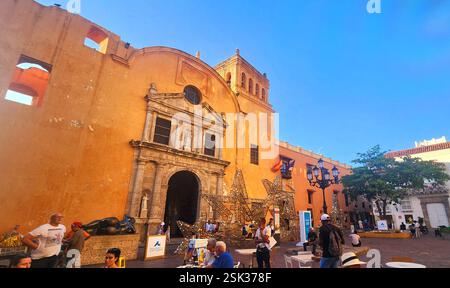 Le mura della città vecchia di Colombia Cartagena - Cartagena El Centro - via delle case colorate Foto Stock