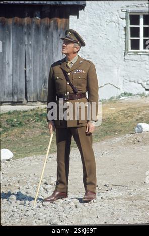 --- David Niven in 'Before Winter Comes' 1969#David Niven in 'Before Winter Comes' 1969- RDB DI DUKAS Foto Stock