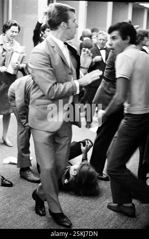 --- il gegen di protesta Herbert von Karajan a Lucerna 1969#protesta contro Herbert von Karajan, Lucerna 1969 Foto Stock