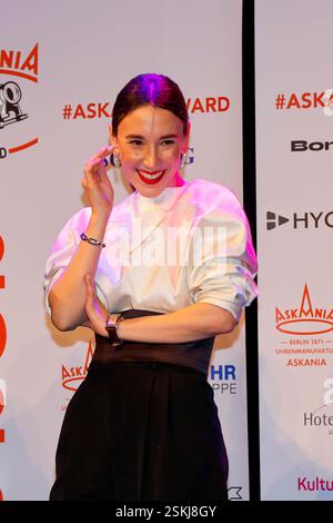 Sibel Kekilli Preisträgerin bei der 17. Premio Verleihung des ASKANIA in Quatsch Comedy Club Berlin. *** Sibel Kekilli vincitore alla 17a cerimonia di premiazione ASKANIA al Quatsch Comedy Club di Berlino Foto Stock